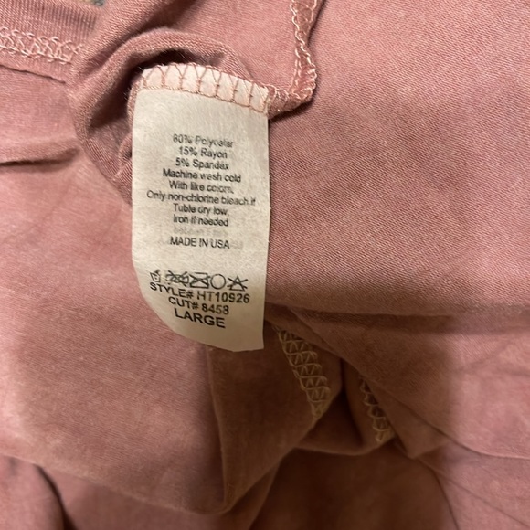 NWT Hopely Mauve Top With Camouflage Star Size L - Picture 4 of 4